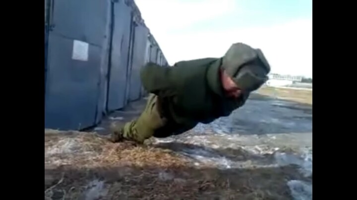 AMERIKA VS RUSIA PUSH UP,RUSIA TERLALU JAGO!