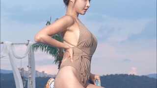 Pakaian renang luar ruangan Nona Habin