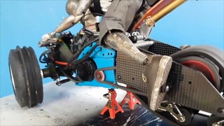【Tampilan modifikasi】Gaya gurun apokaliptik.Modifikasi eksplosif sepeda motor roda tiga #RC mobil re