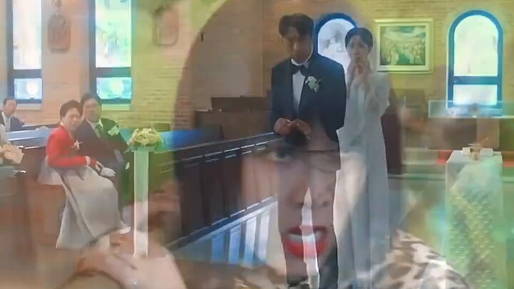 Apa yang harus kulakukan? Aku sangat menyukai perasaan gila ini.