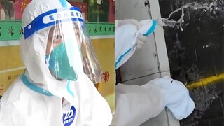 "‘Big White cuts trouser legs, sweat pouring like a faucet’ tops search trends, but draws skepticism