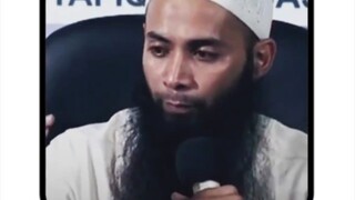 Berdakwalah, bila dikatakan Alim itu Wajar (Ust Syafiq Riza Basalamah)