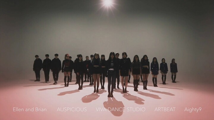 [Dance the X] Chungha and 22 dancers perform 'It's 12 o'clock'