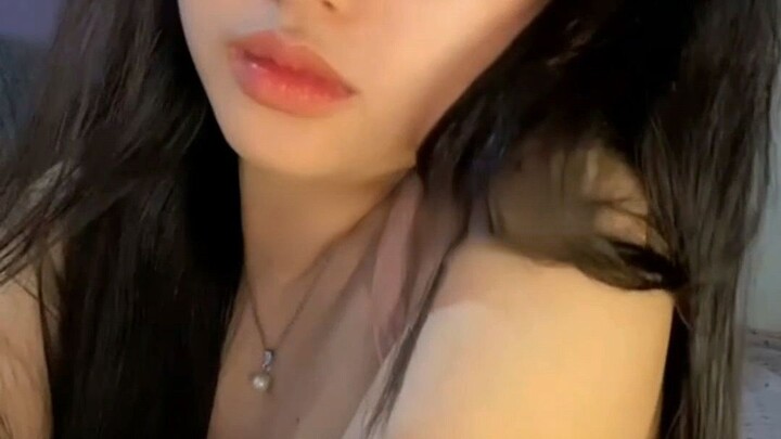 cantik dan mempesona