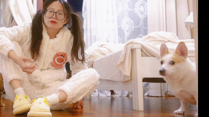 Anjing: Dia nggak cinta aku, dia cuma mau ngacak-ngacak bokongku.