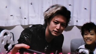 “พรุ่งนี้ฉันจะผ่านโลกของคุณไป”