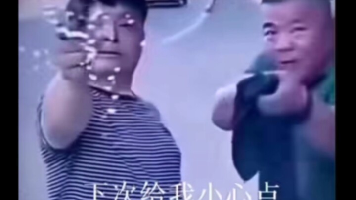 หนังโจรใหญ่เรื่องยิ่งใหญ่ สองพี่ชายคู่นี้ก็มีกลิ่นอายแบบนั้นจริงๆ! กุ้งฉันกระโดดไปเลย