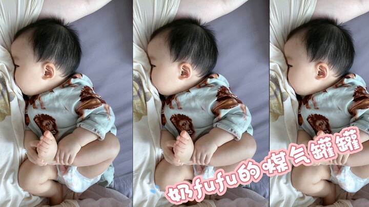 Em bé của người yêu fufu chơi Jiojio