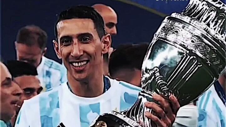 “Ba trận chung kết, ba cú sút chéo góc, ba chức vô địch”