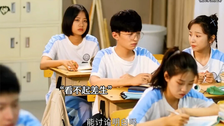 Cha suy sụp vì công ty phá sản, con trai mang bảng điểm đến — bố lập tức hối hận ngay!