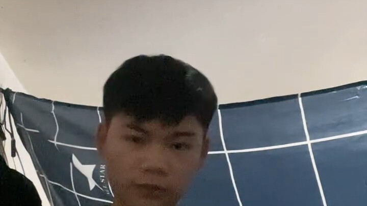 Dulu, hari ketika aku mengosongkan magasin di Amerika