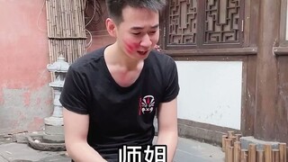 自从戏院有了自己的医疗队，我……