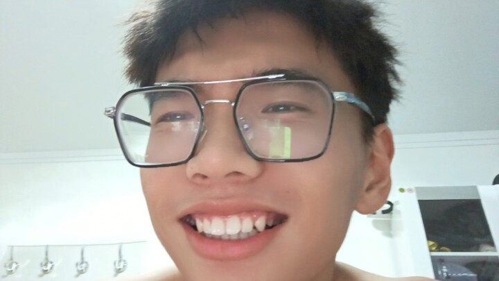 ฉันไม่เป็นไรจริงๆ ใครอยากหัวเราะก็หัวเราะไปก่อน ขอฉันหัวเราะให้ก่อนแล้วกัน