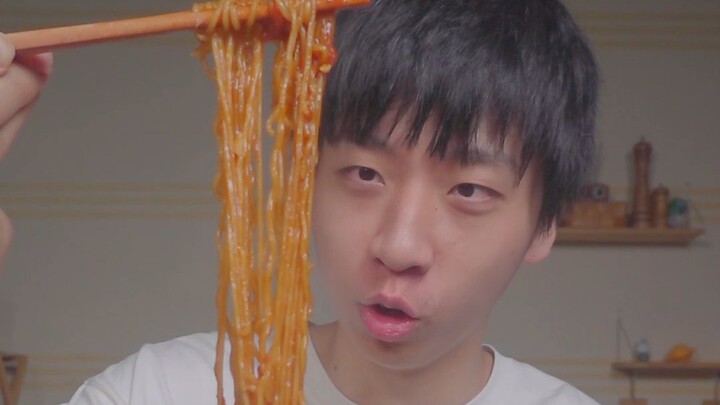 "Tomato Fried Instant Noodles"