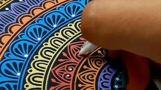 Nét vẽ siêu mượt mà, độ chính xác ngang ngửa máy in~ Hãy cùng chiêm ngưỡng quá trình sáng tạo của ng