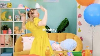 Chơi đùa với trẻ em nên học theo