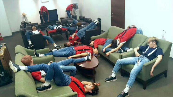 【SEVENTEEN】13 người, 13 sắc thái là gì?