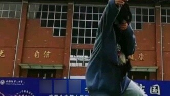 【SHINee】Siswa SMA menari Lucifer di taman bermain