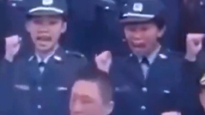 ทำให้ลูกตกใจจนกลายเป็นอีโมจิเลย!