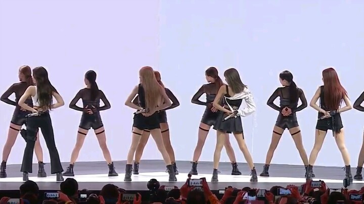 [Họp báo Samsung A series] BLACKPINK hát live ca khúc mới "Kill this love" "Ddu du ddu du"