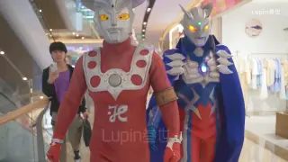 Siro cùng Saiwen Oya và Leo Xixiu đến thăm Comic Con