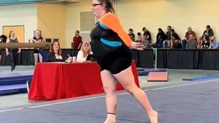 大码女孩的体操表演，能跳到这个程度真的有点厉害