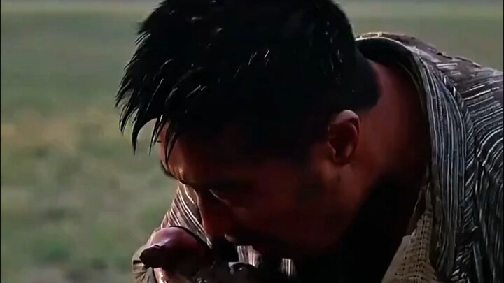 เกลือก้อนใหญ่ขนาดนั้น แล้วเคี้ยวไปเลยเหรอ?