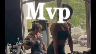 玛格西男人健身时