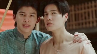 คู่รักกำลังดูความสนุกสนาน