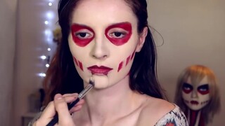 [ Attack on Titan ] Cosplay raksasa wanita ini cukup bagus