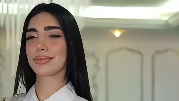 Kardashian, nhưng xinh đẹp và tốt bụng