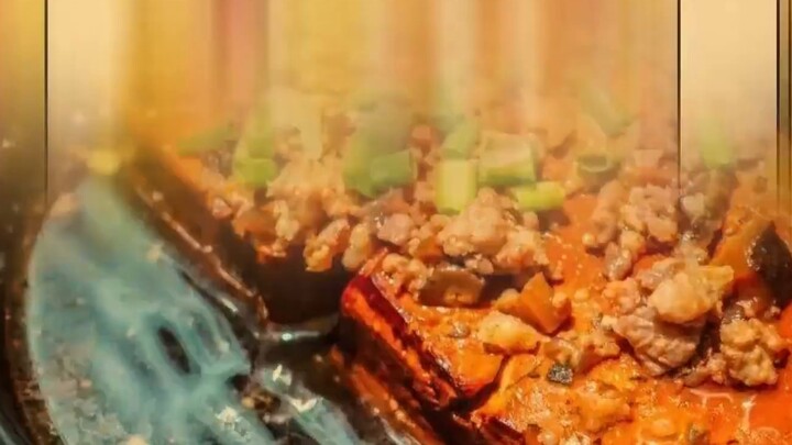 Bukannya aku menyukai Guan'er, hanya saja posisinya sangat nyaman! Yu Mo, bidadari bersayap empat, b