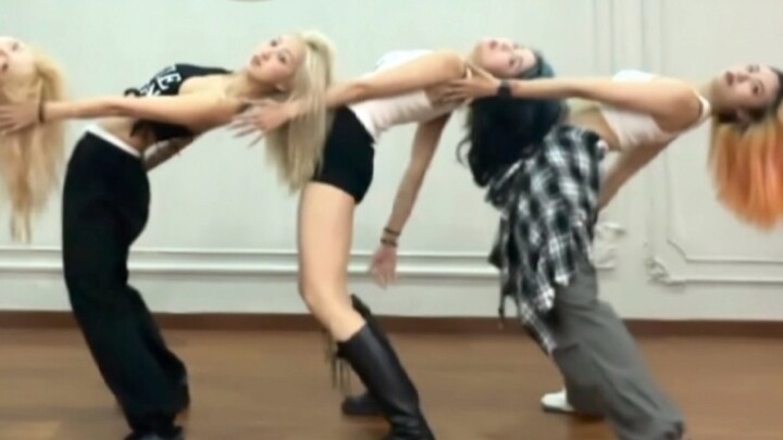 Akhir dunia akan datang dengan kejutan yang kuat! Seri empat orang empat warna yang sebenarnya [aesp