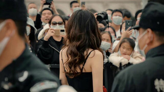 当时以为保剑锋在吹牛！“中戏两百年才出一个美女”！没想到是真的！据说还不上镜
