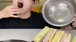 #Sandwich My boyfriend stole my delicious food again; today I'll make him regret it