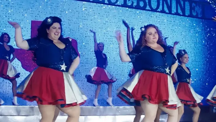 Obese Girl Takes Part In A Beauty Pageant And Shocks Everyone With Her Performance