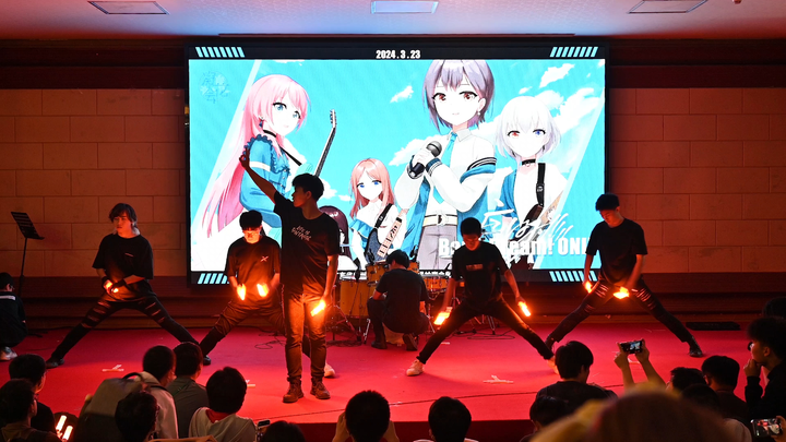 Dari Roselia hingga MyGO!!!!!, gegap gempita panggung dengan WOTA! 【Bang Dream! Only】