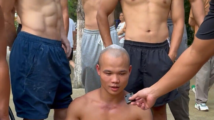 看看这些人都敬玉多久了？