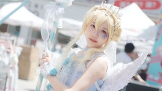 [5.1 Comic Con] Bạn không thể tưởng tượng được niềm hạnh phúc khi đăng phụ nữ xinh đẹp trong hai ngà
