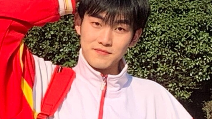 OMG, tarian seragam siswa SMA laki-laki sungguhan | Imut banget, kamu bakal nyesel kalau nggak nonto