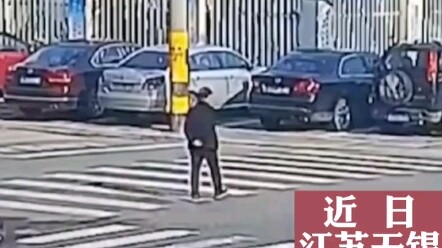 No yielding to pedestrians on the sidewalk? This grandpa’ll show you just how serious the consequenc