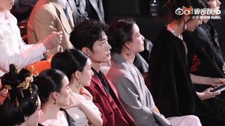 就坐啦【肖战    微博之夜】