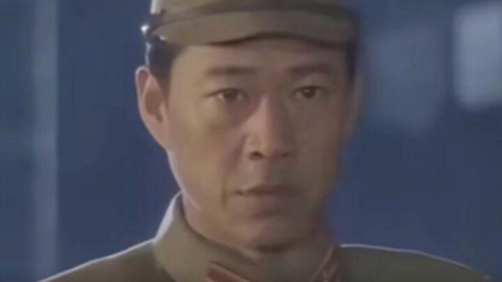 The sky’s falling—literally, the whole of Handong’s sky has collapsed. “Everyone’s a damn fool!”