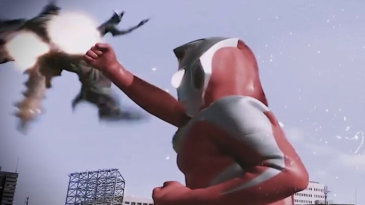 "My teammates are all acting, Dyna is a red hot guy"