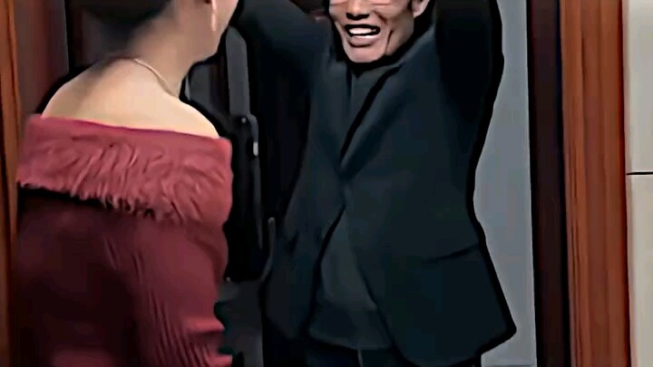 Mom’s Radical Makeover — How Dad Reacts!