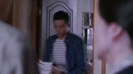 هل مرّت بكم لحظات اليأس بعد فشلكم في امتحان القبول للدراسات العليا؟ هذا المقطع يلمس القلب حقًا!