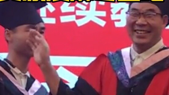 Kepala Sekolah: Saya harus menghubungi nomor ini hari ini. Siswa: Hari ini saya harus melihat siapa 