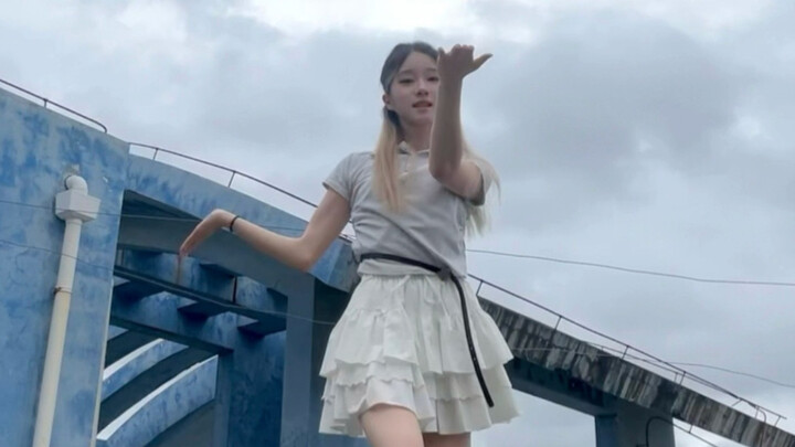 เพลงที่ฟังแล้วรู้สึกมีชีวิตชีวา! | cover "Style" ของ hearts2hearts