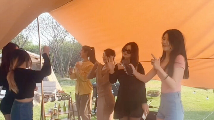 在家都被憋疯了