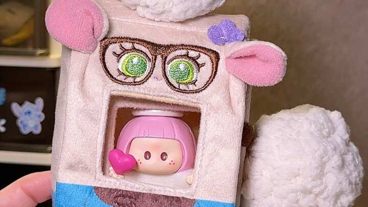 กระเป๋าเล็กขนาดนี้จะใส่อะไรได้อีกนะ?